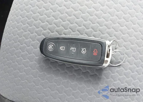 2019 Ford Escape Se from USA, damaged, VIN 1FMCU9GD0KUA85184